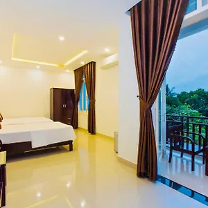 https://pebble-homestay.hotelsofhoian.com