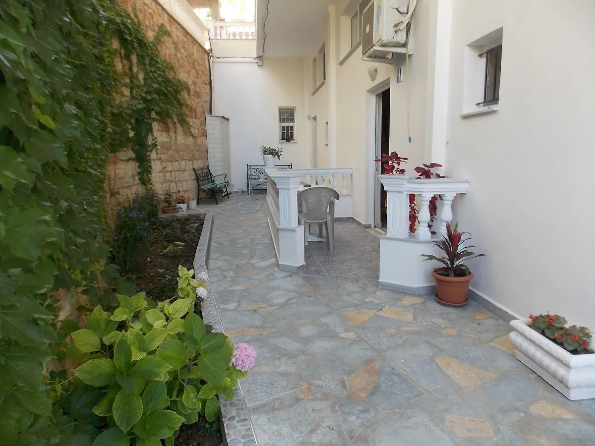 Relax Apts Saranda Appartement