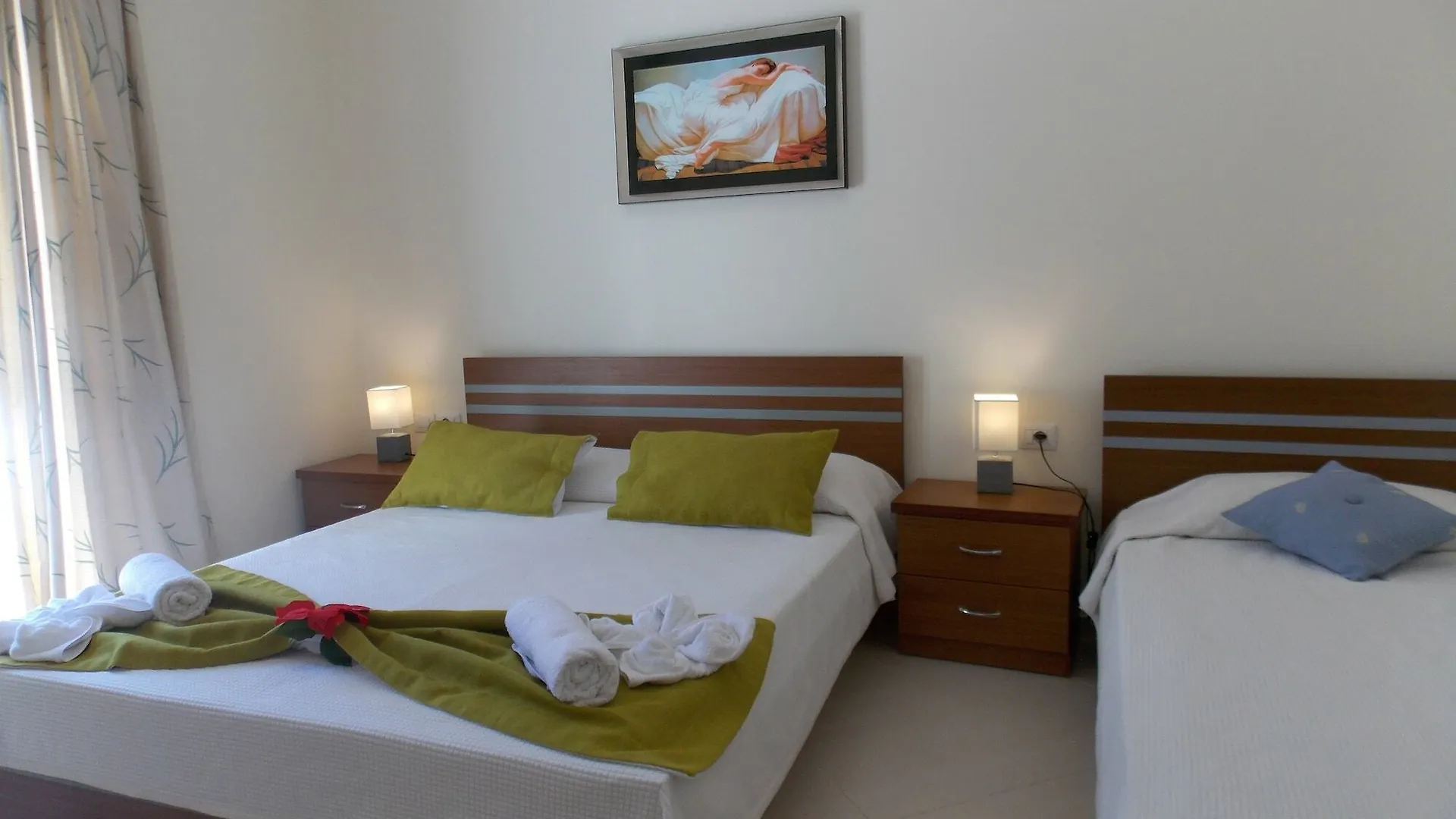 Relax Apts Saranda 0*, Sarandë